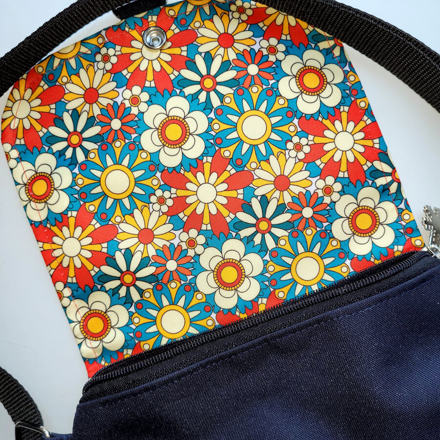 Bolso pequeño para cruzar, detalles