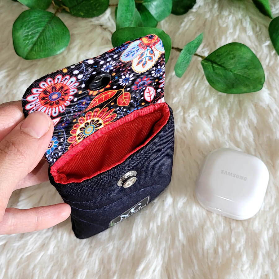 Estuche para audífonos inalámbricos (Stock) Flores T8