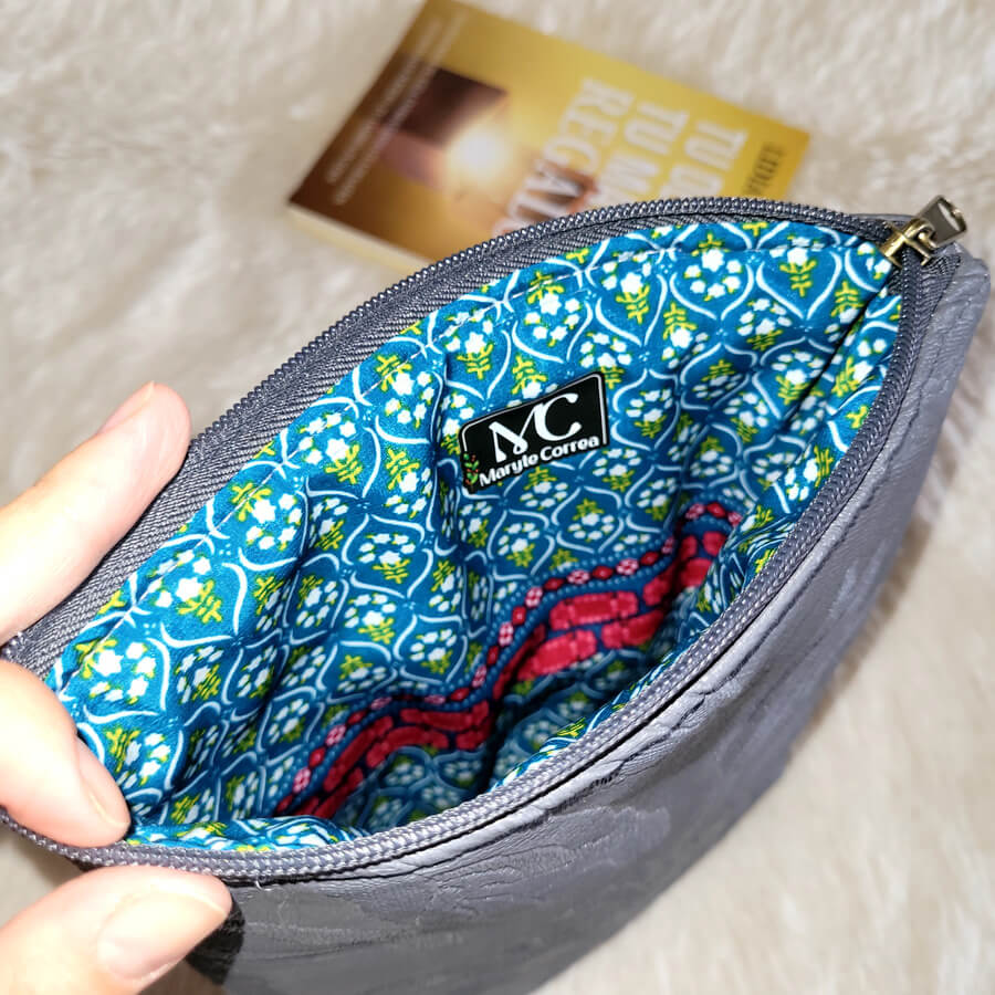 Funda para libro de ecocuero texturado OP1