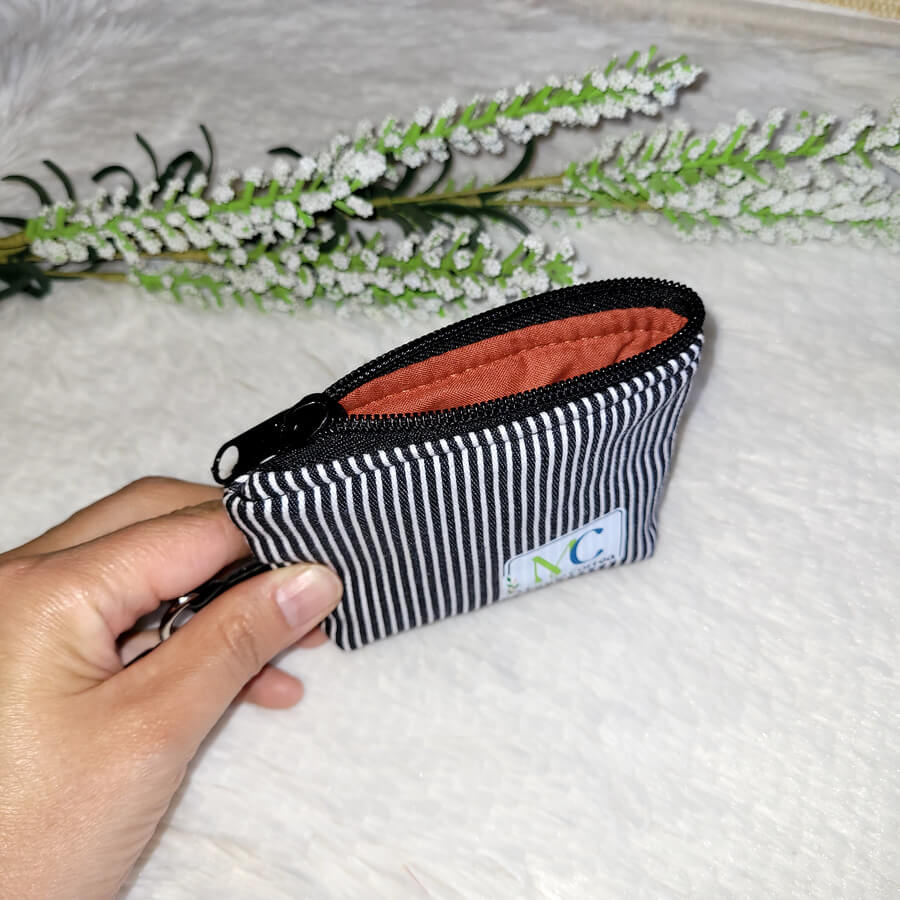 Estuche mini (stock) Rayas negras