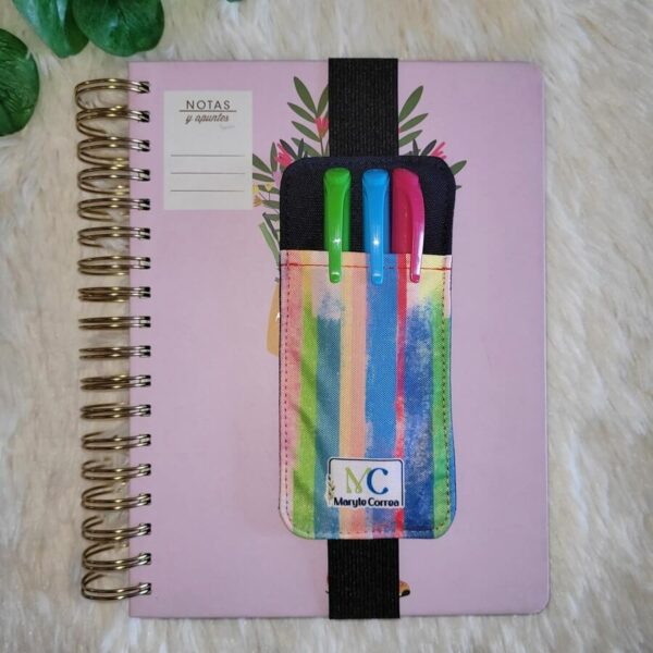 Porta lápices con elástico (stock) Colores T2.2